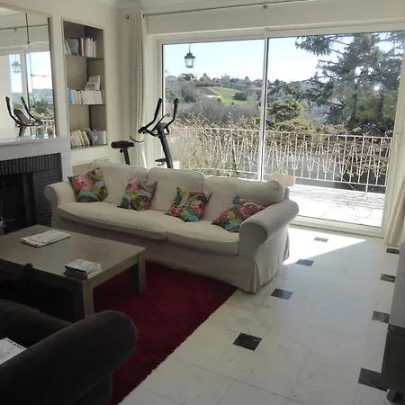 Tres Grande Maison Lumineuse *